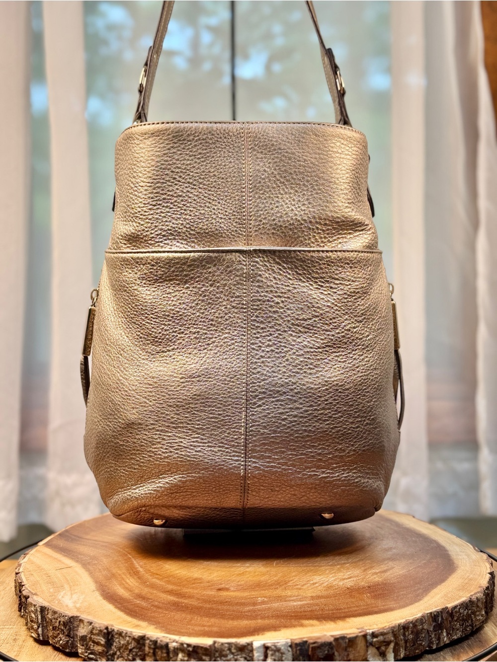 b. makowsky Metallic Gold Pebbled Leather Hobo Shoulder Bag EUC - Picture 3 of 15